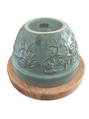 ND China Collection Celadon Embossed Serving Bowl Floral Scroll Porcelain